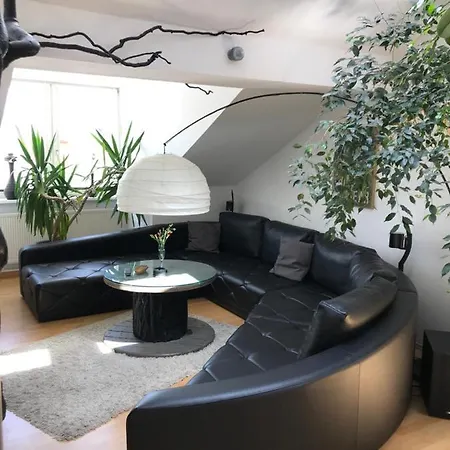 Stadtdschungel Mit Balkon * Cottbus