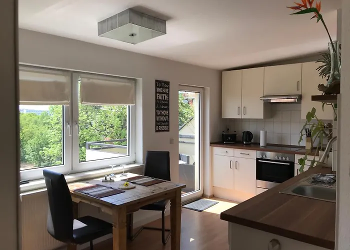 Stadtdschungel Mit Balkon 콧부스